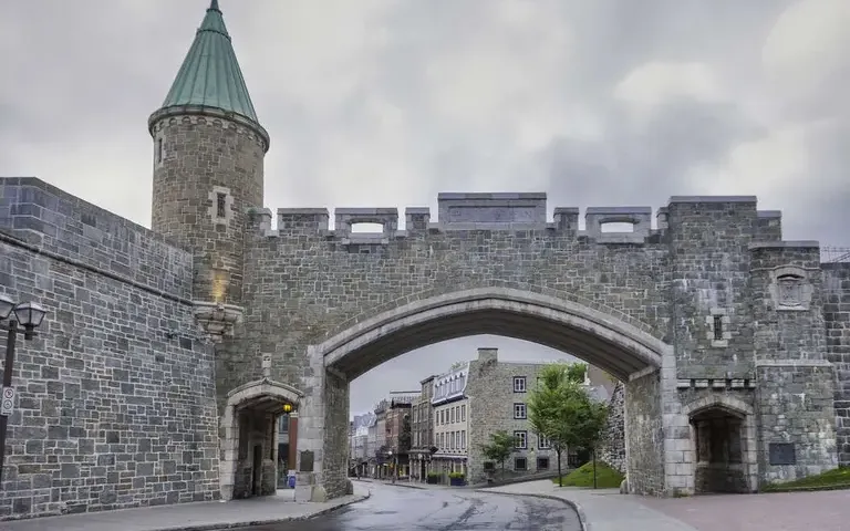 Café-Bistro très bien situé à Québec