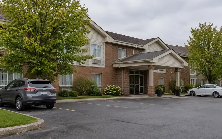 Vente confidentielle — hôtel à Saint-Sauveur