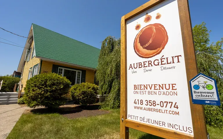 Auberge distinctive près du fleuve à Saint-Jean-Port-Joli