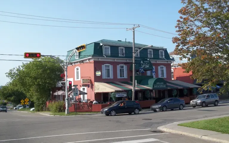Auberge le St-Gab avec Resto-Pub dans Lanaudière