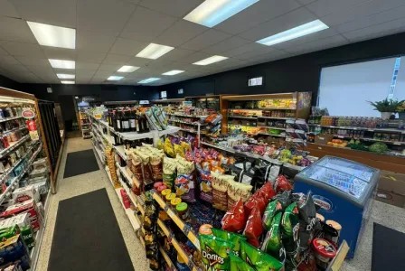 Épicerie de quartier À vendre - Neighborhood Grocery Store for Sale